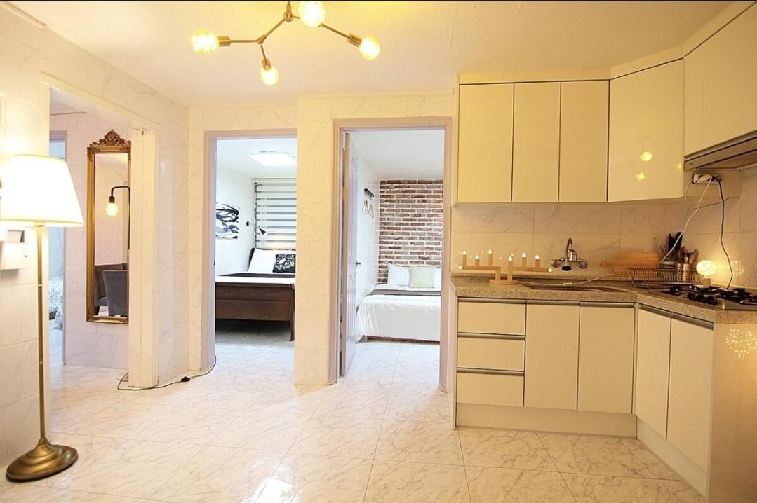 Y Apartment