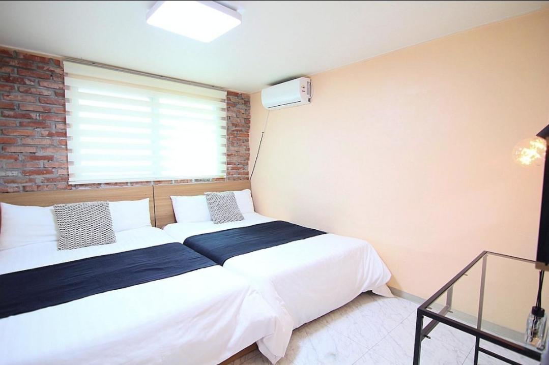 Apartment Y Seoul